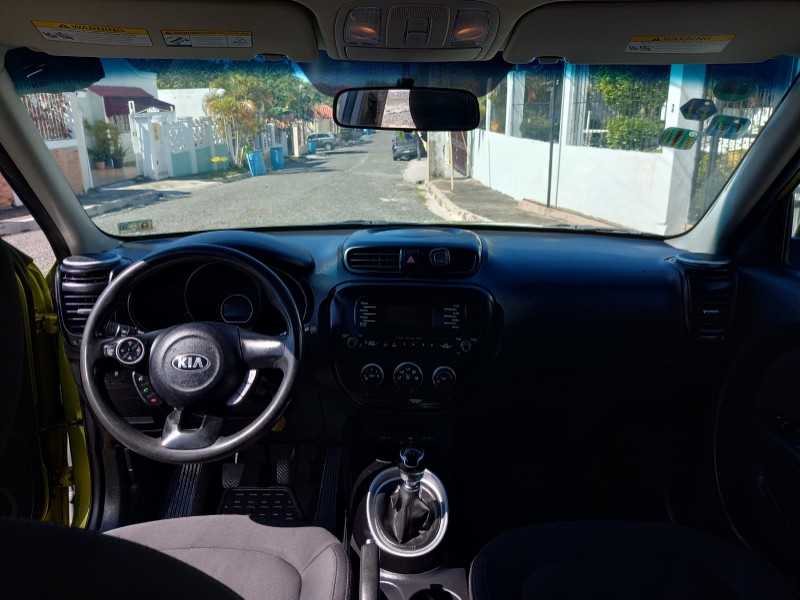 Hermoso kia soul 2015