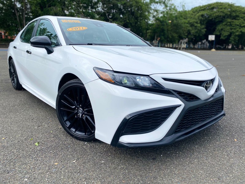 Toyota camry 2021 se