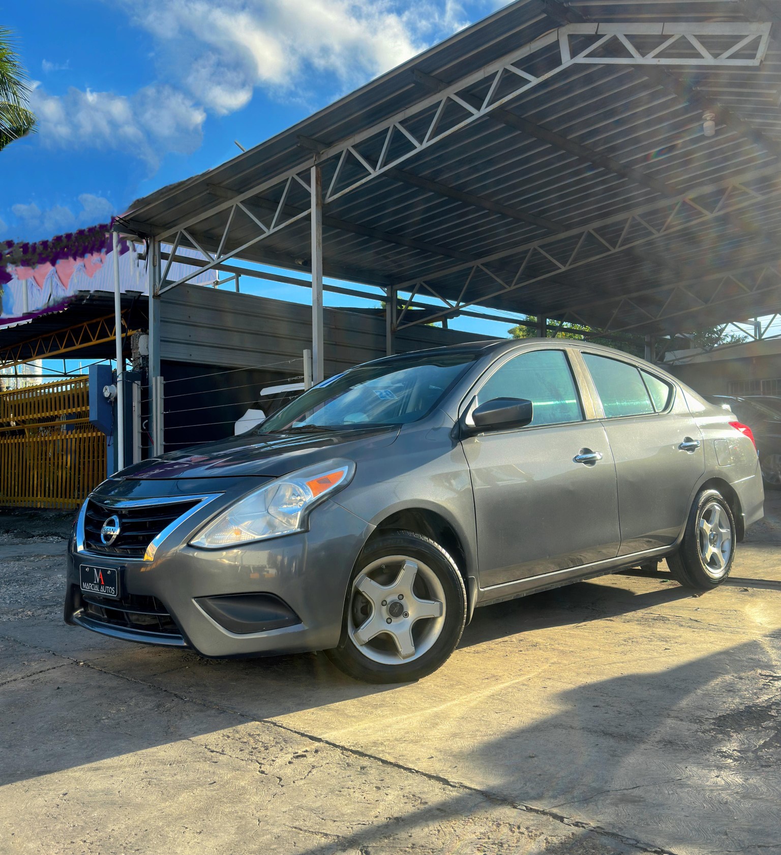Gran oportunidad de montarte aprovecha Nissan sentra S 2017 recién importado en República Dominicana