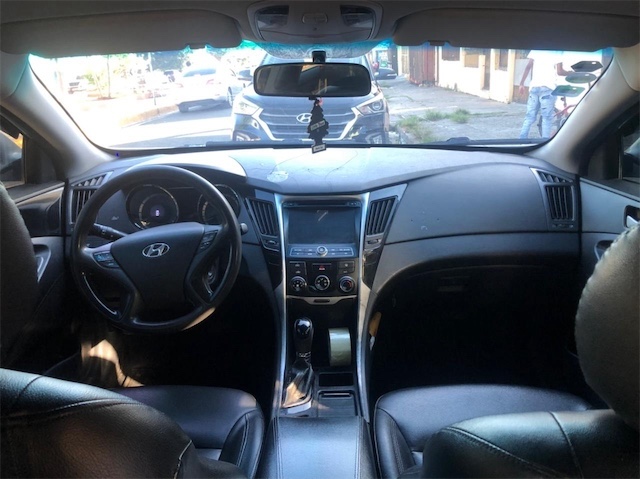 Vendo carro Hyundai sonata y20 2014