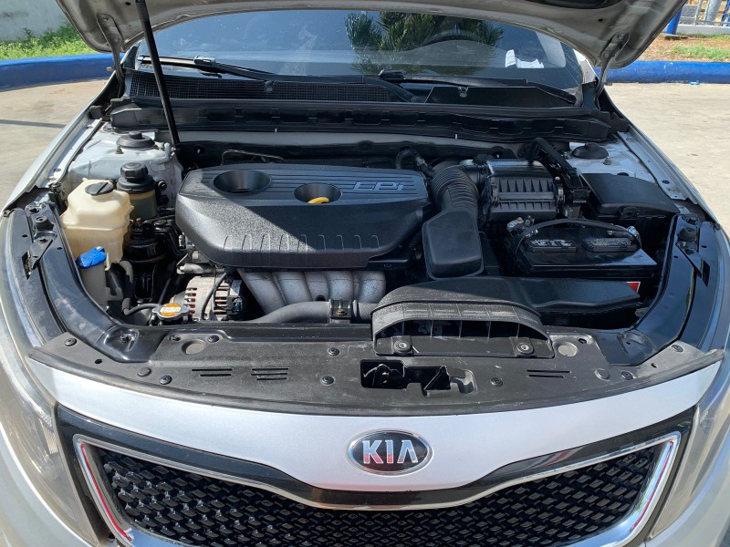 Kia k5 exelente condición y precio en República Dominicana