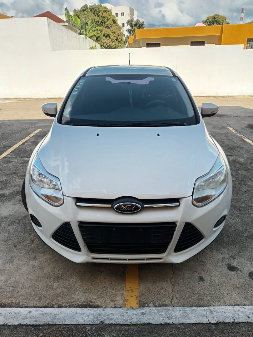 Ford Focus 2014 SE Hatchback Blanco