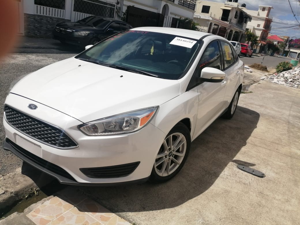 FORD FOCUS SE 2018, Recién Importado, CLEAN CARFAX, en República Dominicana