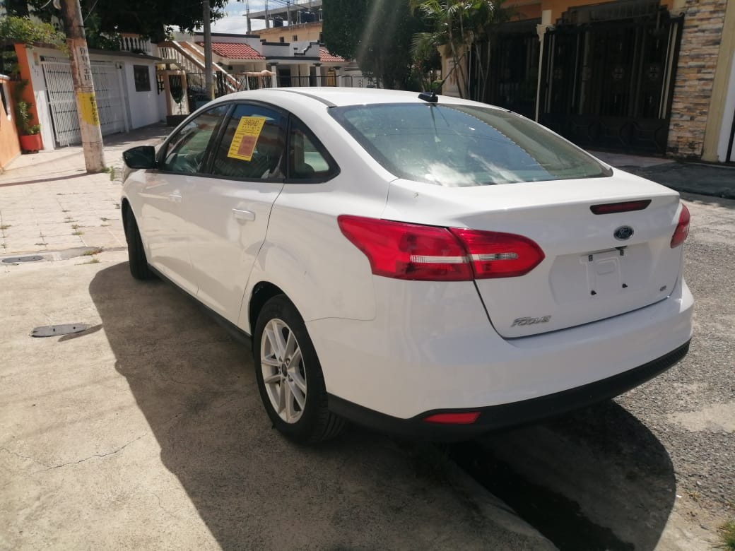 FORD FOCUS SE 2018, Recién Importado, CLEAN CARFAX, en República Dominicana