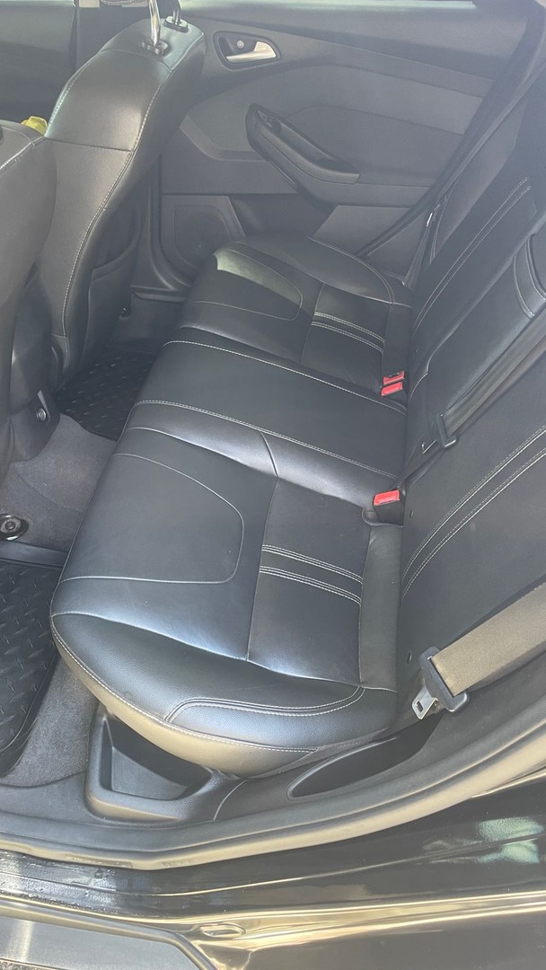 FORD FOCUS TITANIUM AMERICANO FULL 2012 SIN DETALLES