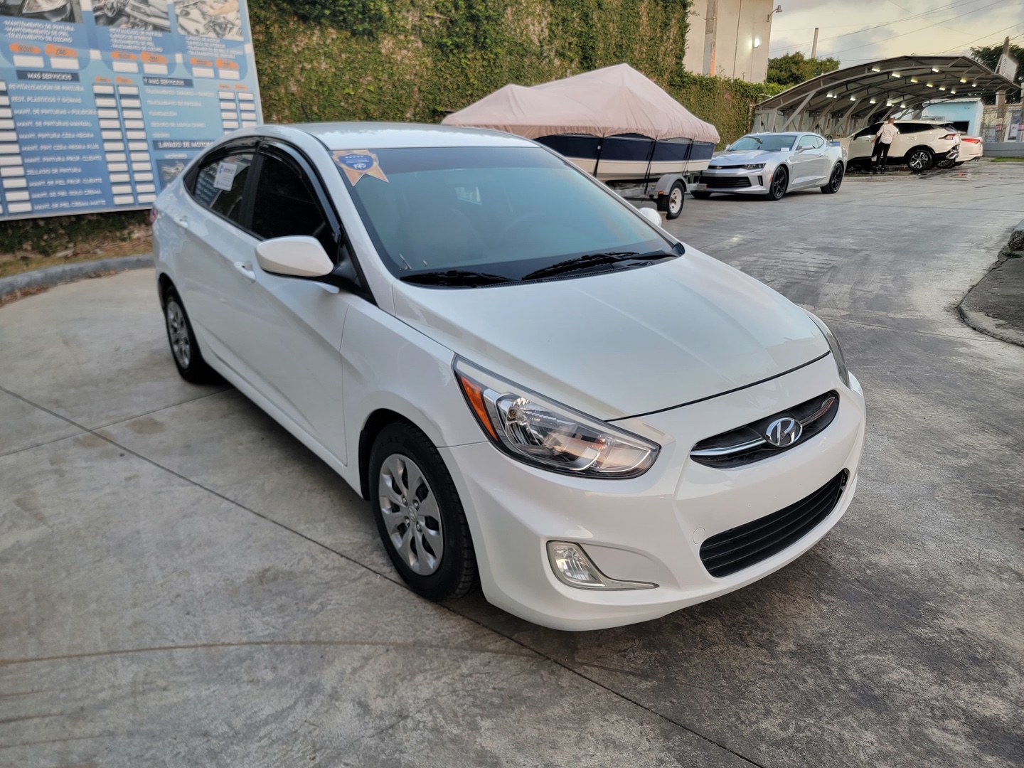 HYUNDAI ELANTRA 2017 Clean Carfax en República Dominicana