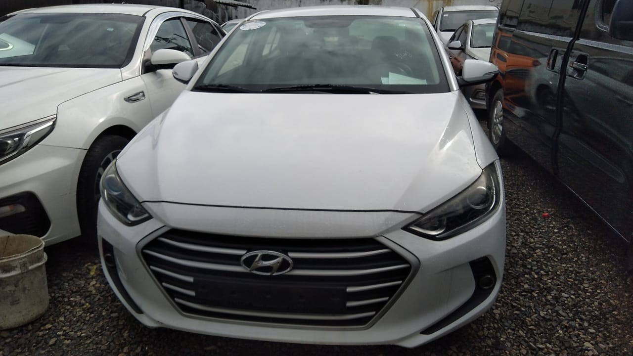 FORD FOCUS TITANIUM AMERICANO FULL 2012 SIN DETALLES en República Dominicana