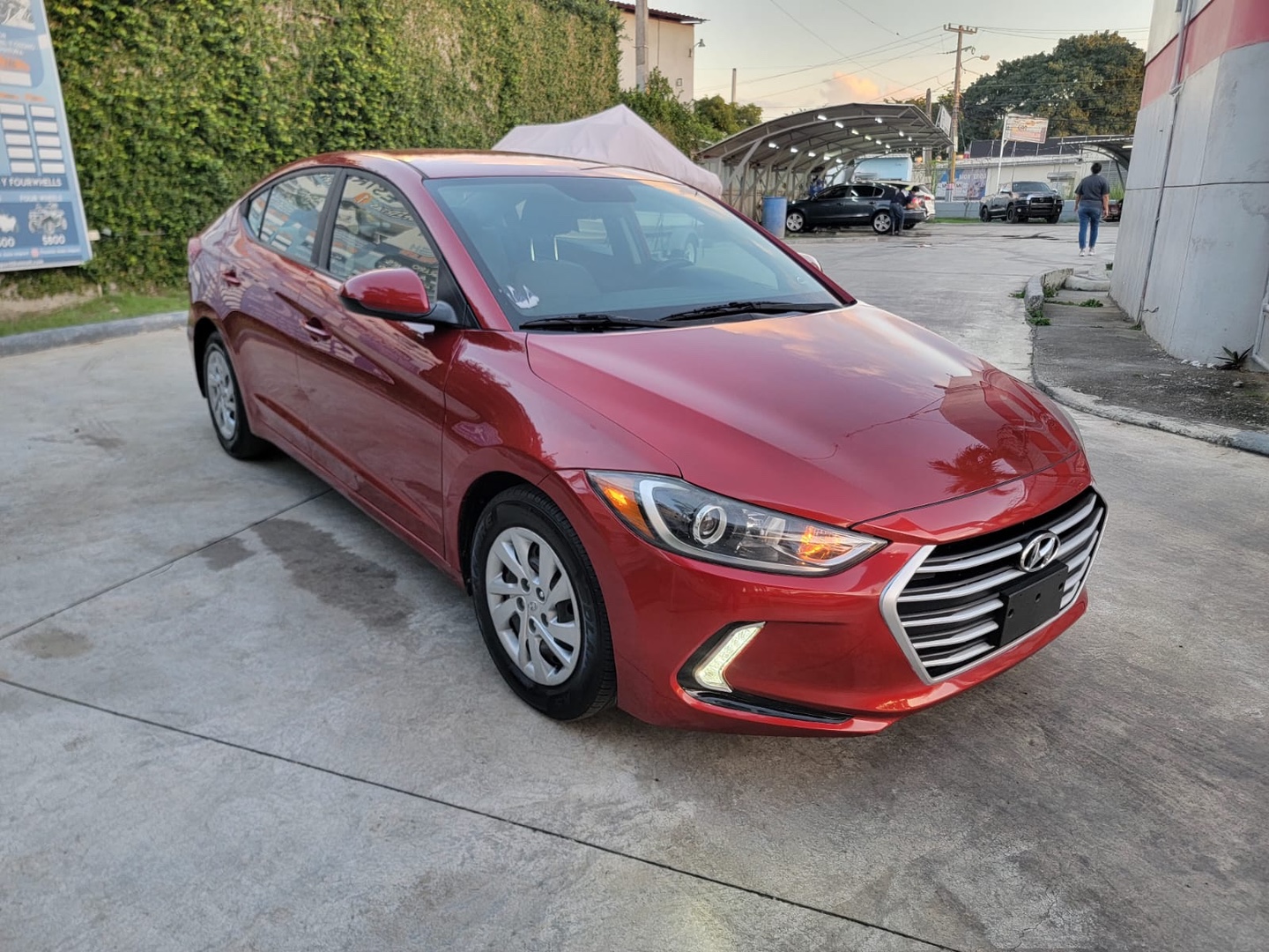 HYUNDAI ELANTRA 2017 Clean Carfax
