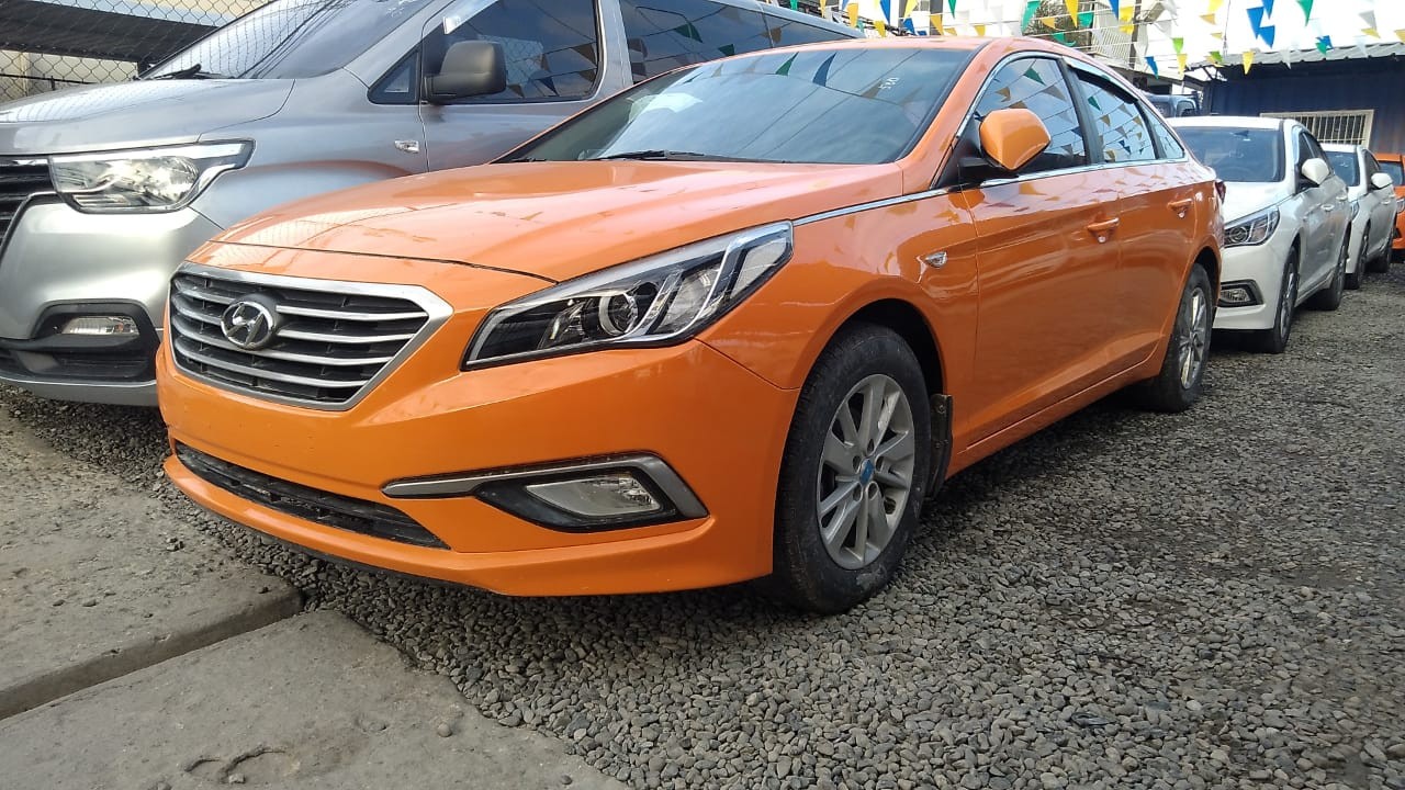 KIA K5 2018 GRISDESDE:  715100 en República Dominicana