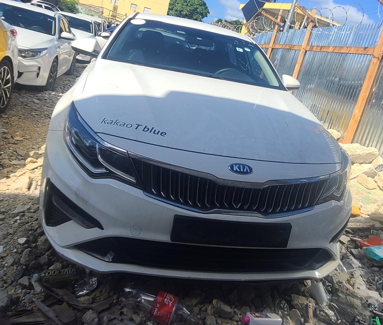 KIA K5 2018 BLANCODESDE:  715100