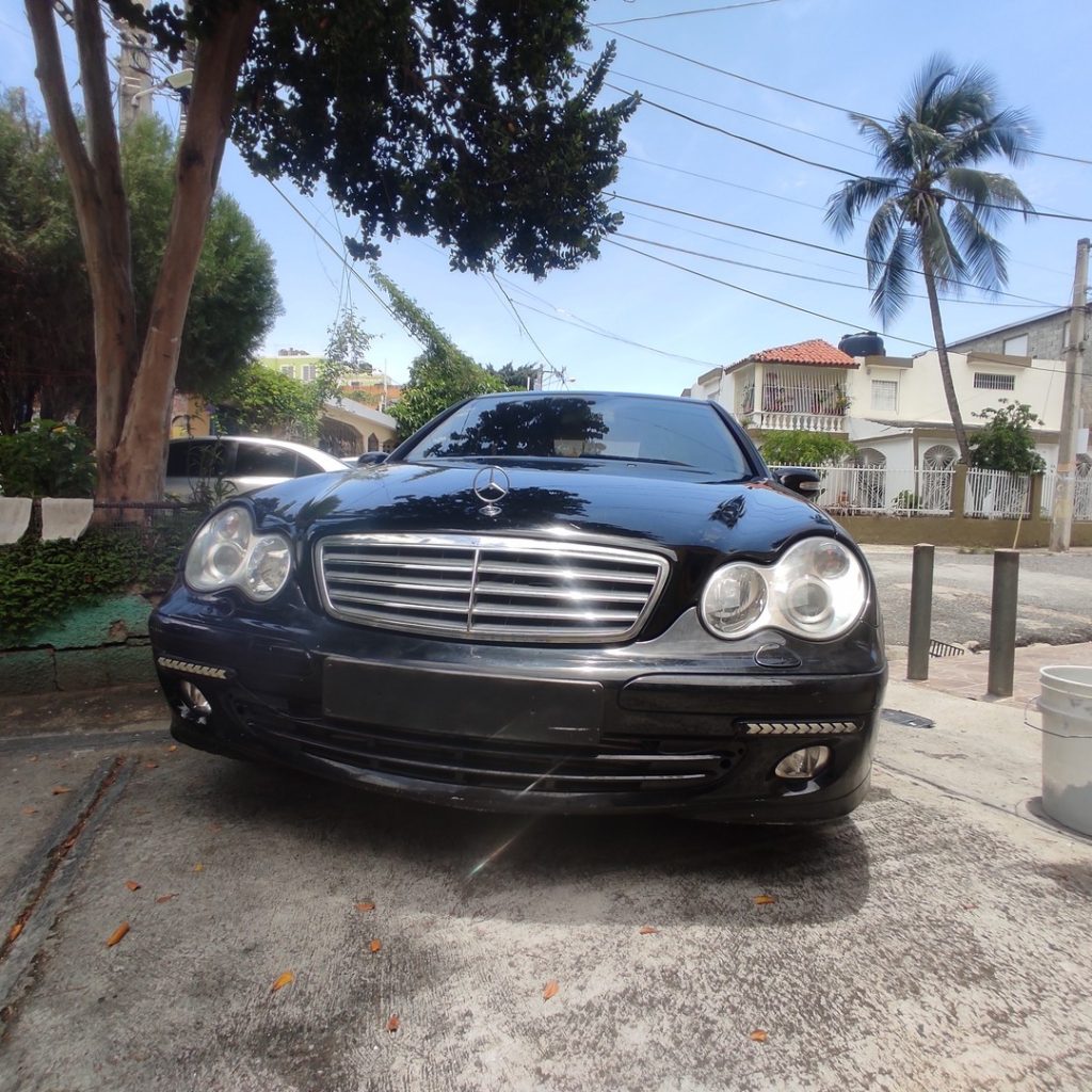 Mercedes Benz c200 Kompressor 2006 en República Dominicana