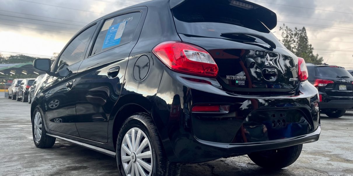 Mitsubishi Mirage 2018 HATCHBACK en República Dominicana