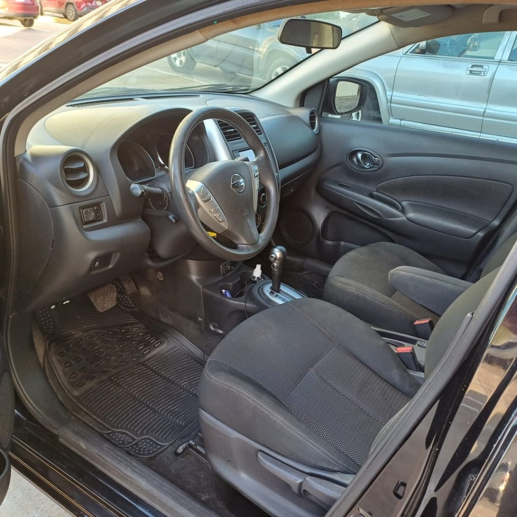 NISAN VERSA 2019, Clean Carfax, recién importado, cómo nuevo , el más económico en República Dominicana