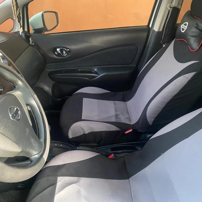 Nissan note 2016 3 Cilindro color blanco en República Dominicana