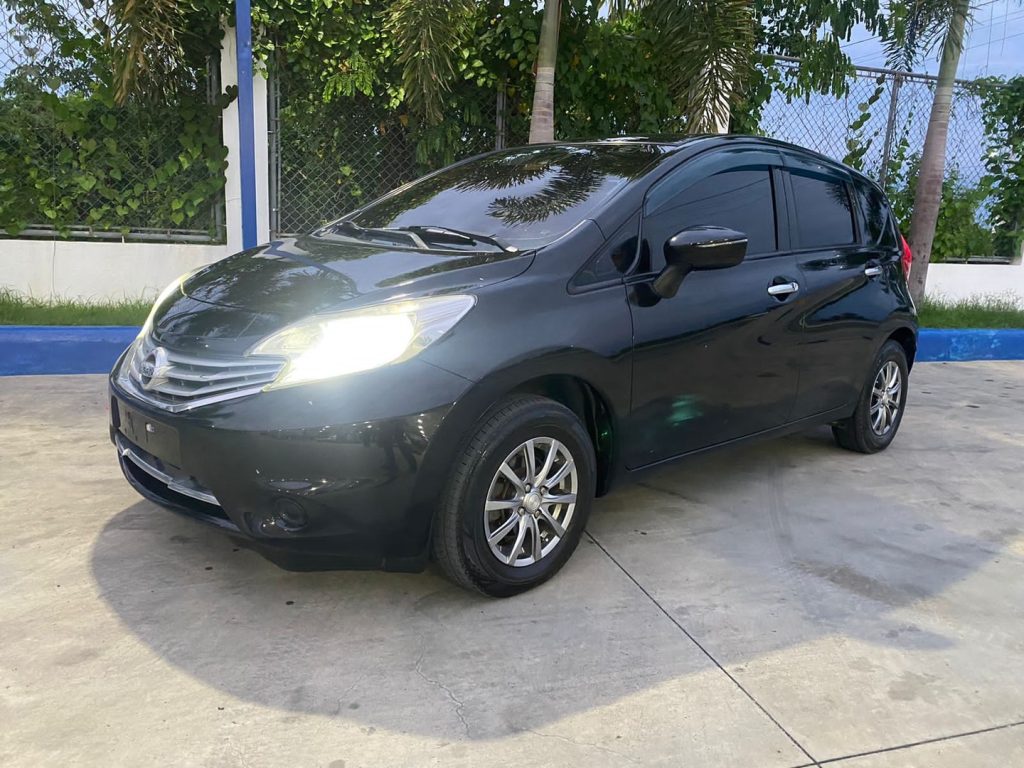Nissan Note Medalist 2016 La full en República Dominicana