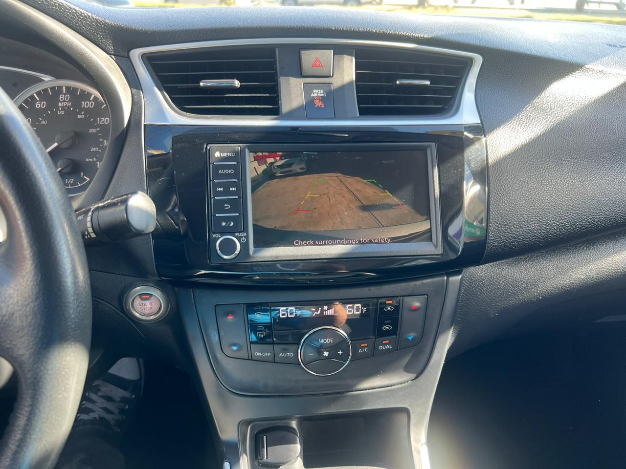 Nissan Versa SV 2018 en República Dominicana