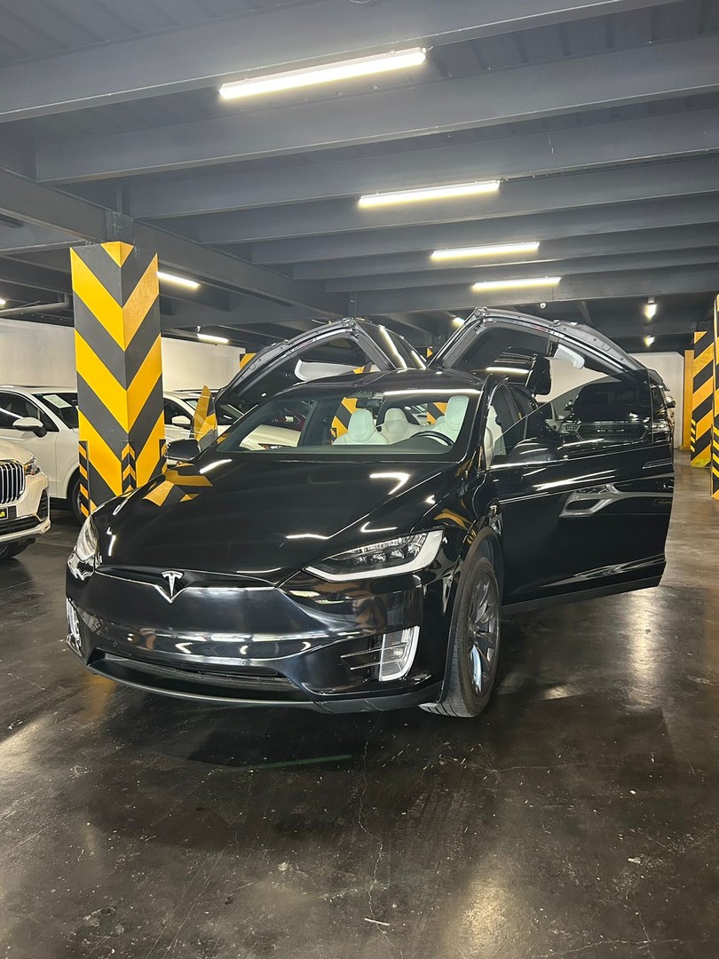 TESLA MODEL X 75D 2018 en República Dominicana