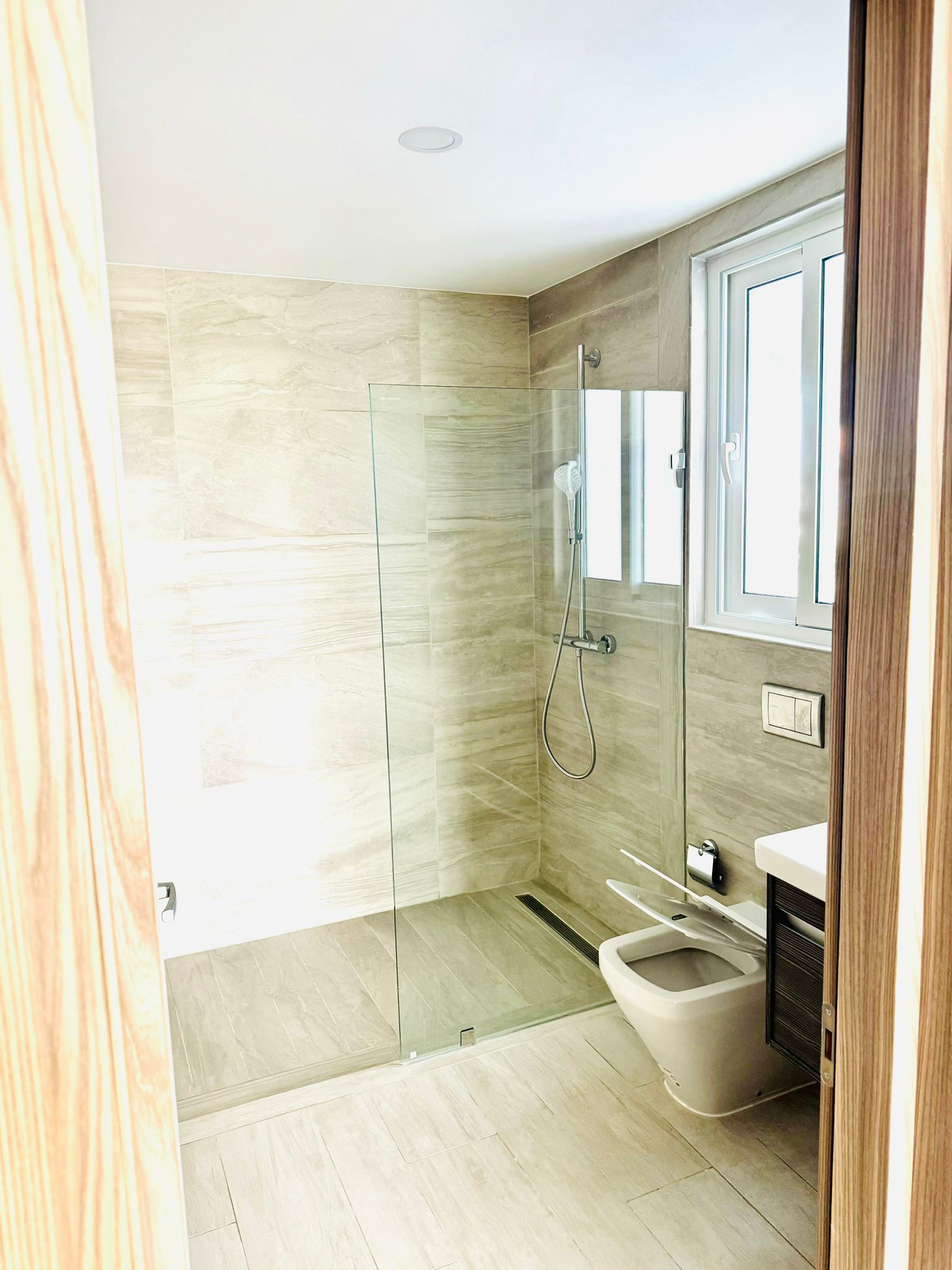 Nave Industrial en alquiler en Avenida Jacobo Majluta, Santo Domingo Norte. en República Dominicana