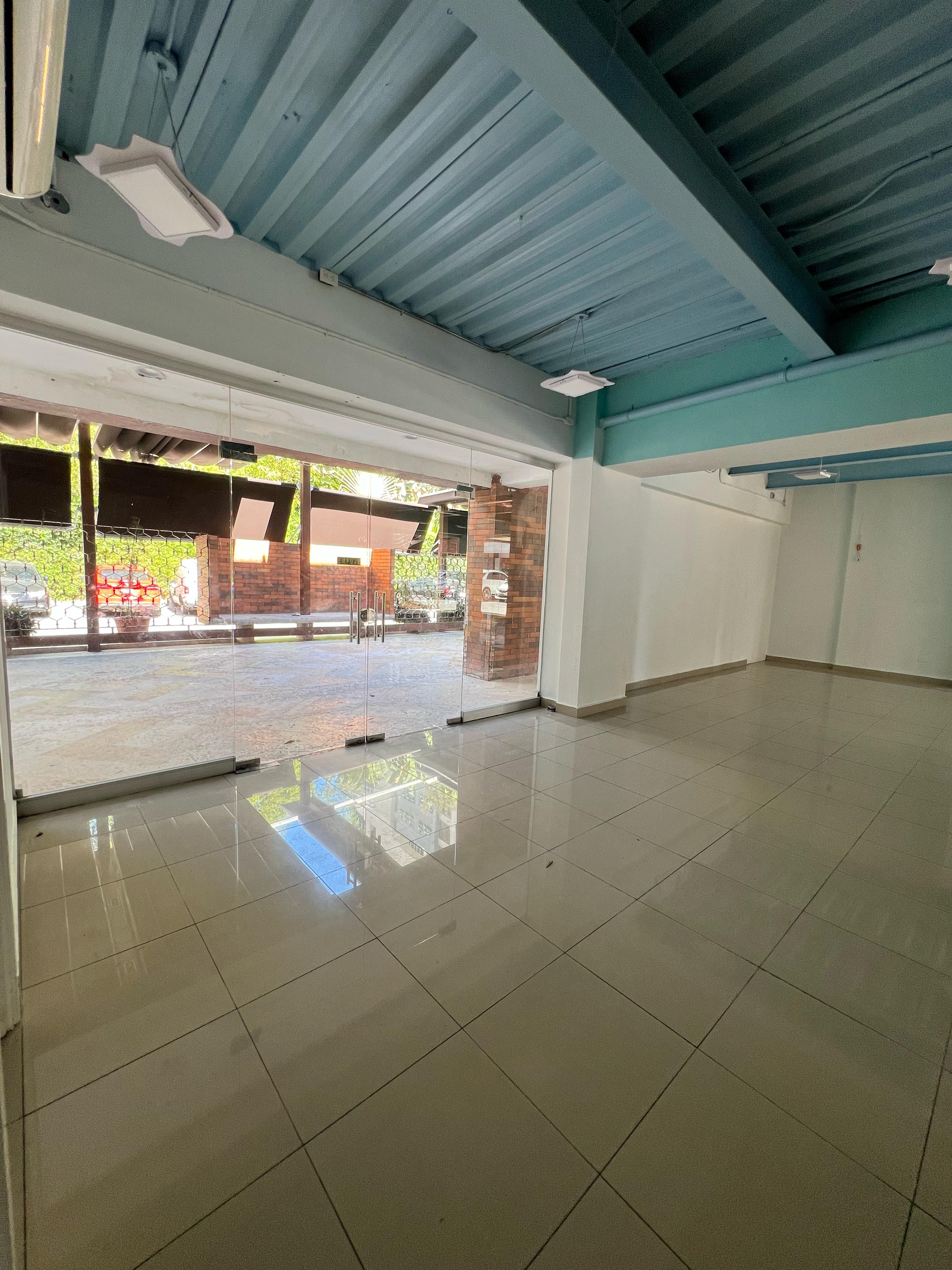 Local para Restaurante con Terraza privada en Alquiler en Ensanche Paraíso en República Dominicana