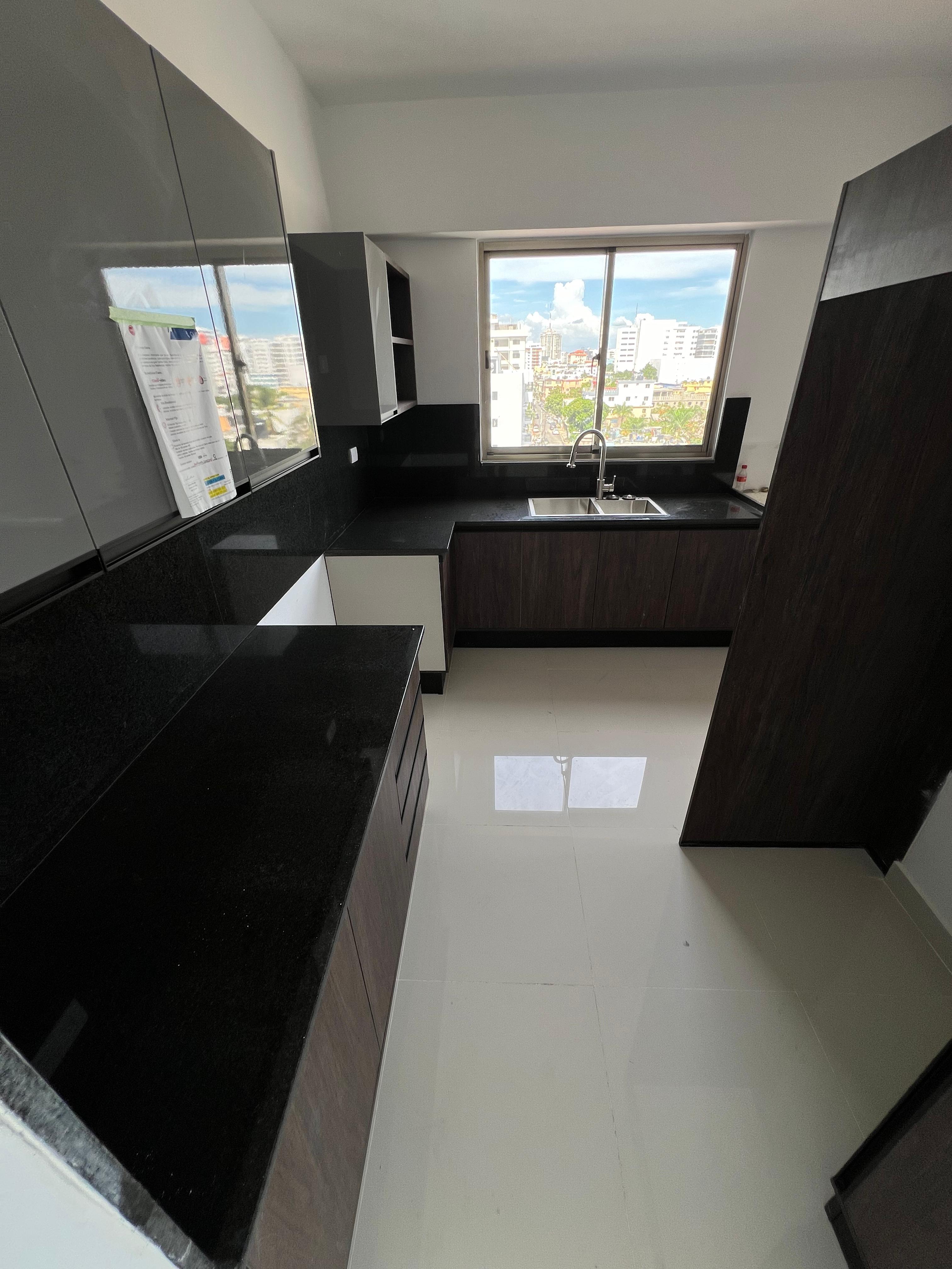 Apartamento Nuevo En Venta En Lujosa Torre En La Esmeralda, Santiago en República Dominicana