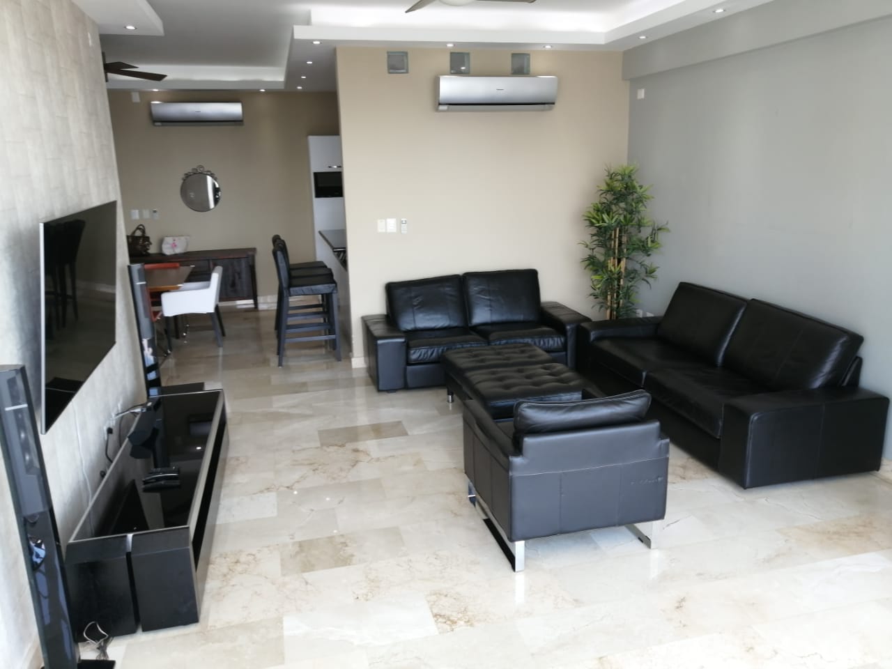Alquilo Apartamento Amueblado en La Esperilla, , Santo Domingo. en República Dominicana
