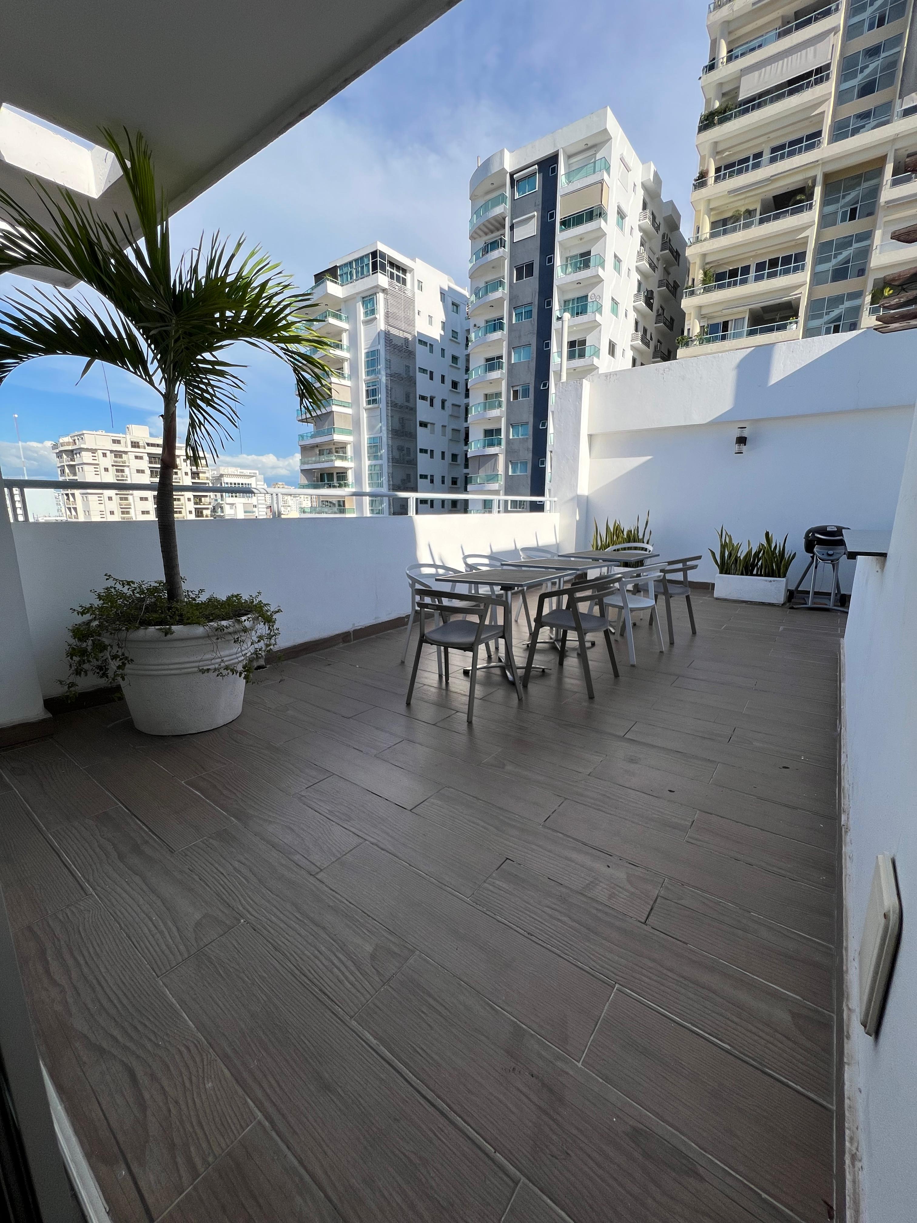 Apartamento amueblado en Alquiler en Evaristo Morales, , Santo Domingo en República Dominicana