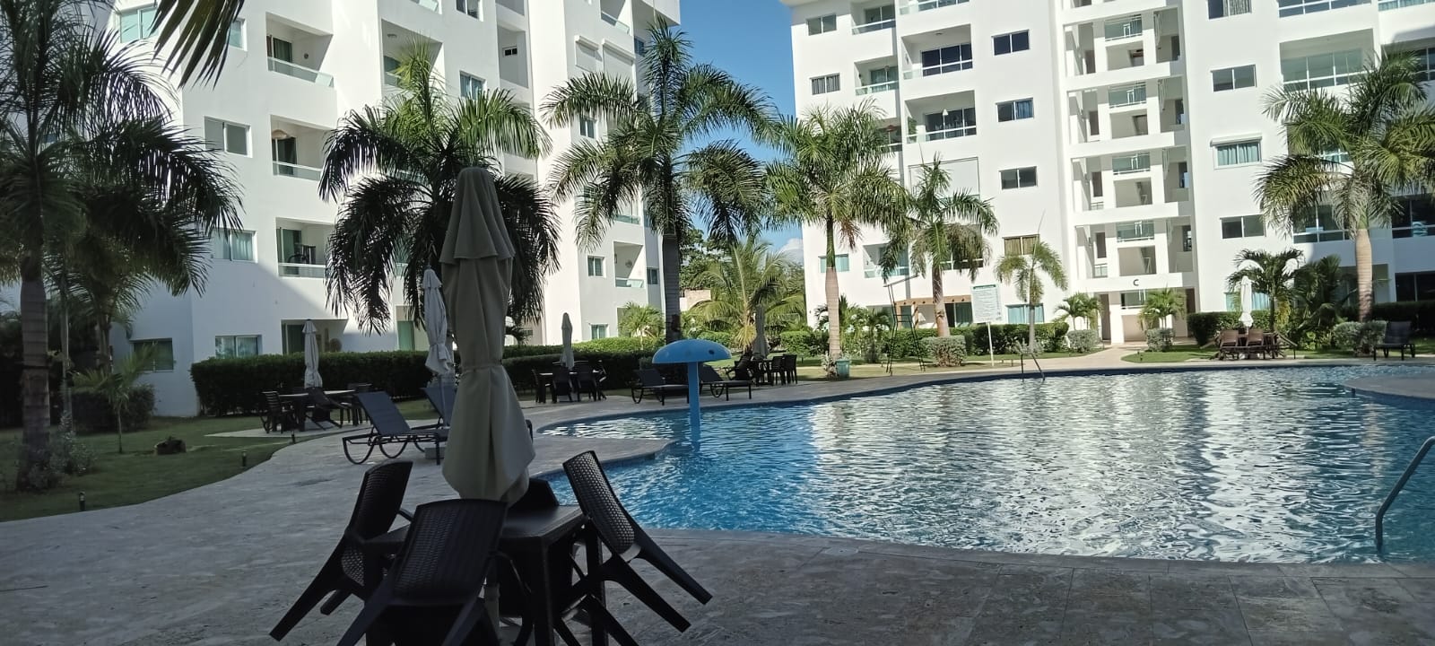 Piantini Apto. Amueblado C/terraza 2do. Nivel 1 Hab, 1 Baño 1 Parqueo en República Dominicana