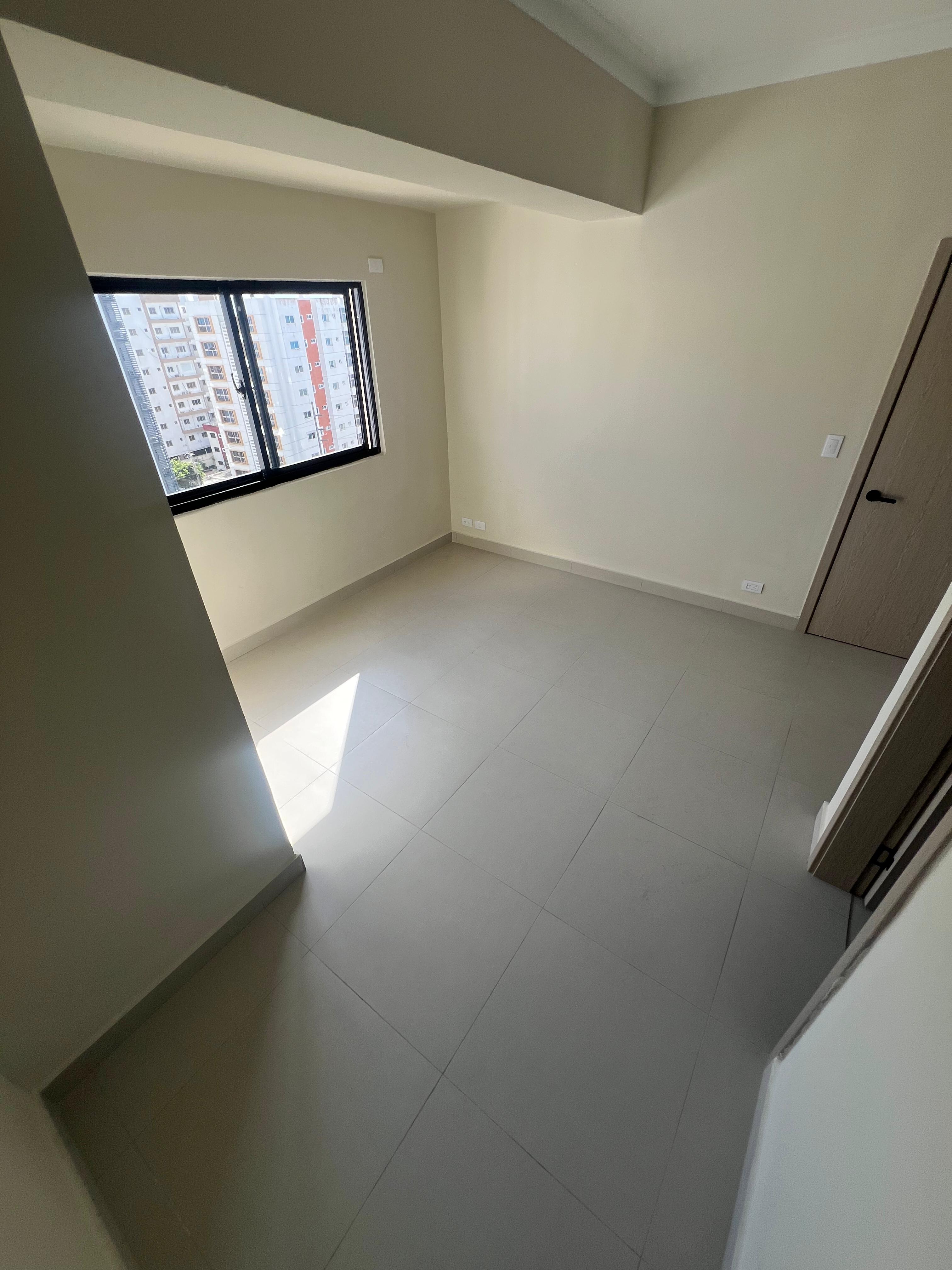 Apartamento en alquiler con Linea blanca en Serralles, , Santo Domingo. en República Dominicana
