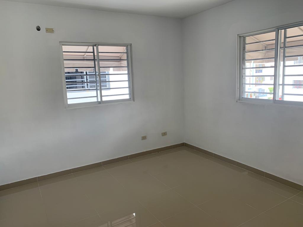 Apartamento en Alquiler en Altos De Alameda en República Dominicana