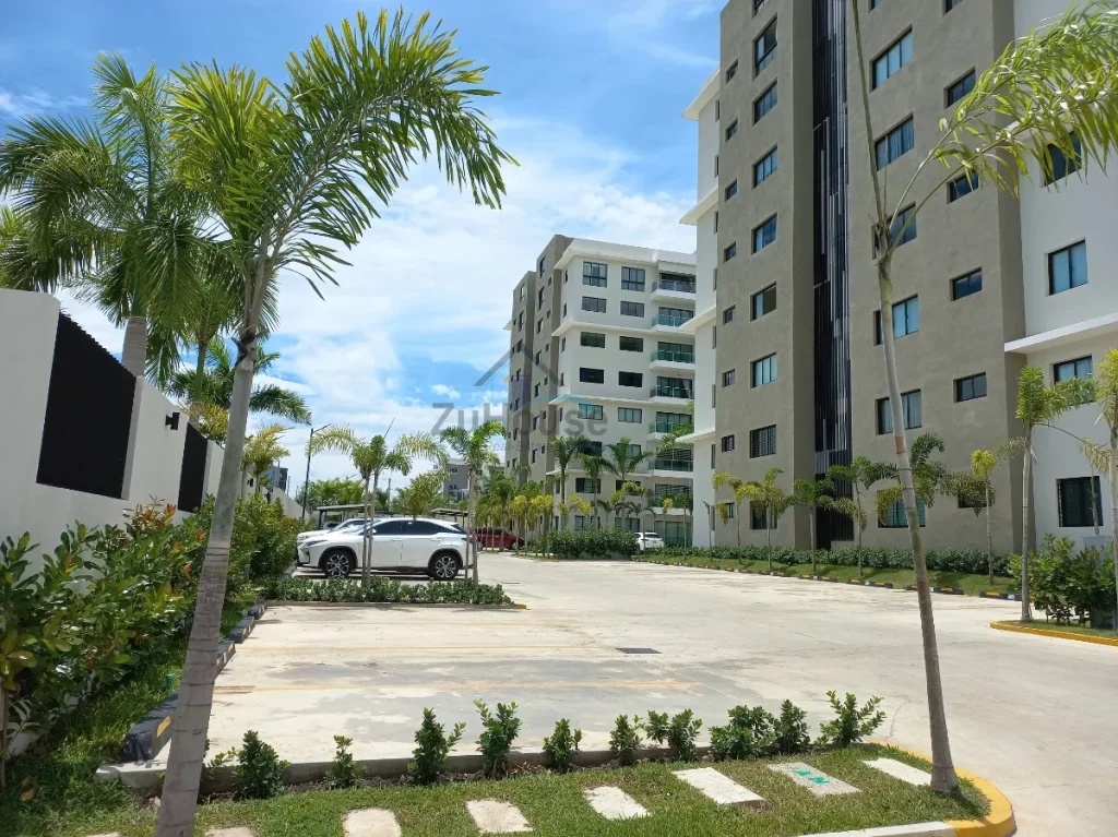 Local Comercial en Alquiler en Julieta Morales, , Santo Domingo. en República Dominicana