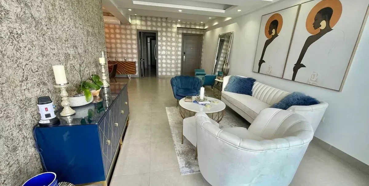 Apartamento En Venta 4to Nivel Con Cuarto De Servicio Y Azotea Exclusiva Wpa54 en República Dominicana