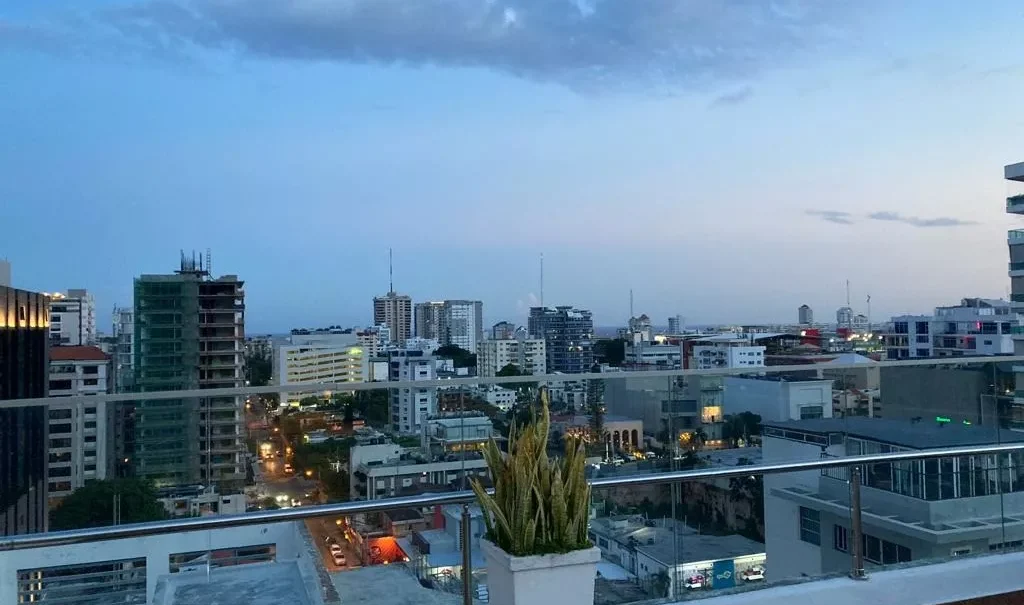 Residencial De Apartamentos Próximo A La Jacobo Majluta en República Dominicana