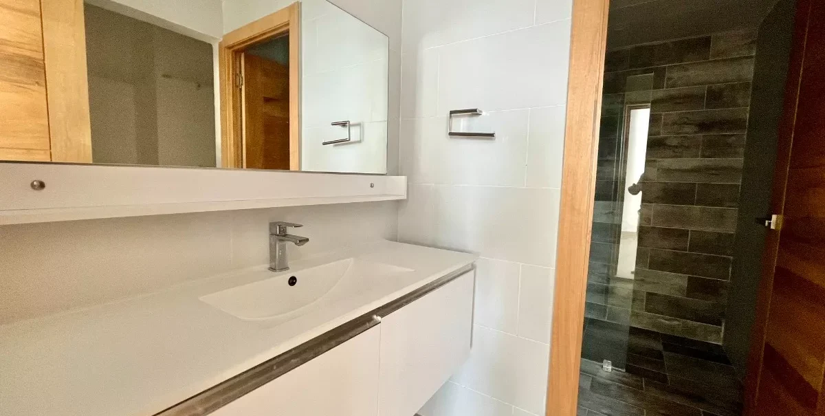 Vendo Pequeño Apartamento En Malecón Center en República Dominicana