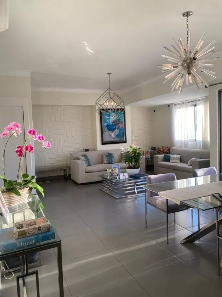 Apartamento En Bella Vista En Venta,  en República Dominicana