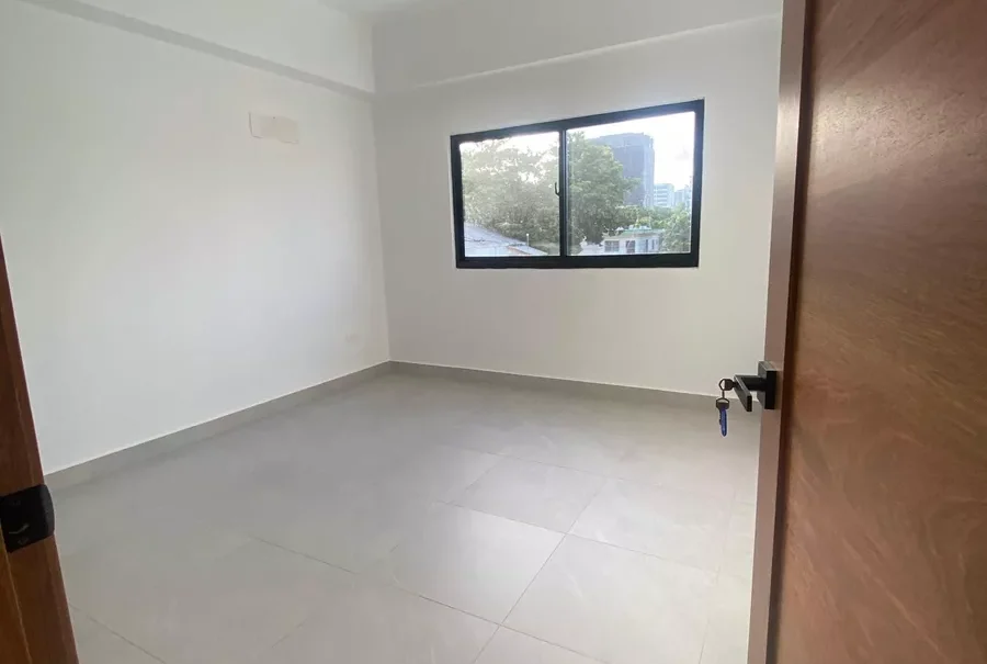 2da Con Terraza Nueva En Bella Vista en República Dominicana