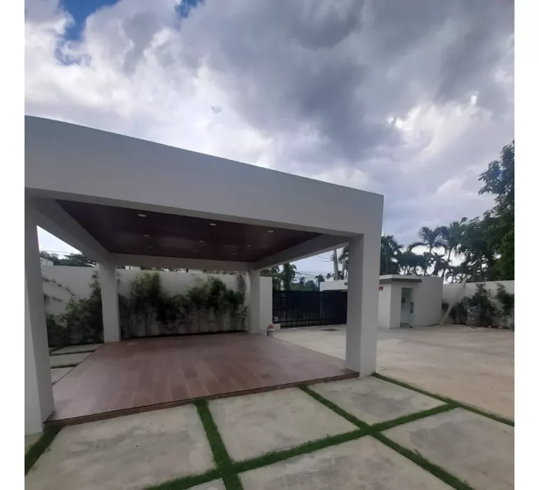 2da Con Terraza Nueva En Bella Vista en República Dominicana