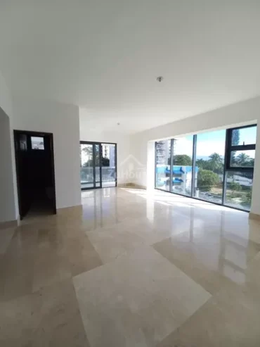 2da Con Terraza Nueva En Bella Vista en República Dominicana