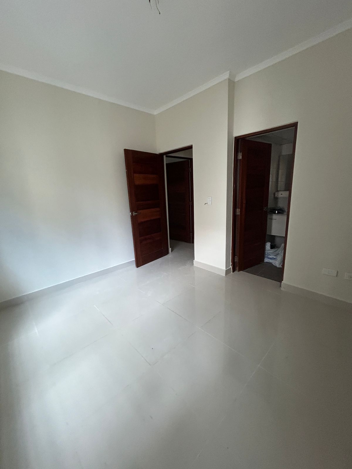 Rento apartamento 3 habitaciones evaristo morales en República Dominicana