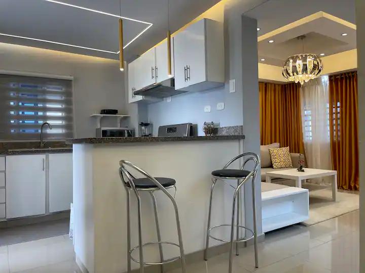 Apartamento amueblado en Alquiler en Serralles, , Santo Domingo.
