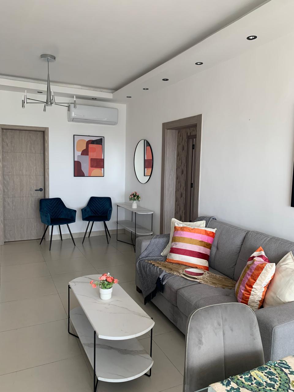 Apartamento Amueblado en Alquiler en La Esperilla, , Santo Domingo.