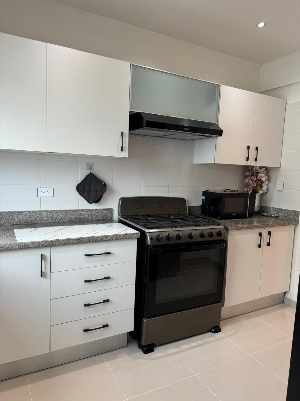 Apartamento amueblado 3 hab en Renacimiento en Alquiler