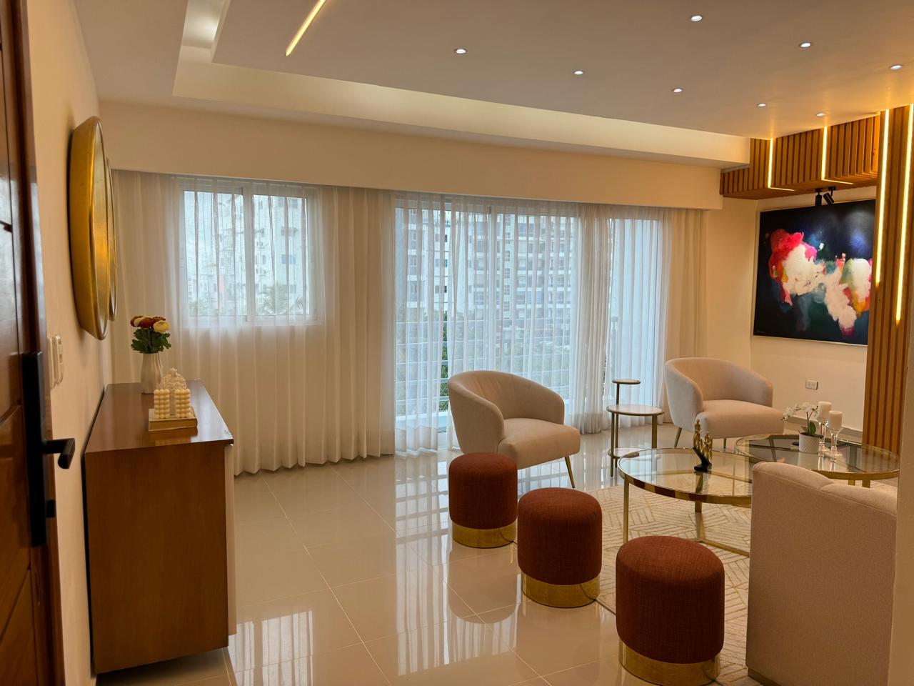 Apartamento amueblado 3 hab en Renacimiento en Alquiler en República Dominicana
