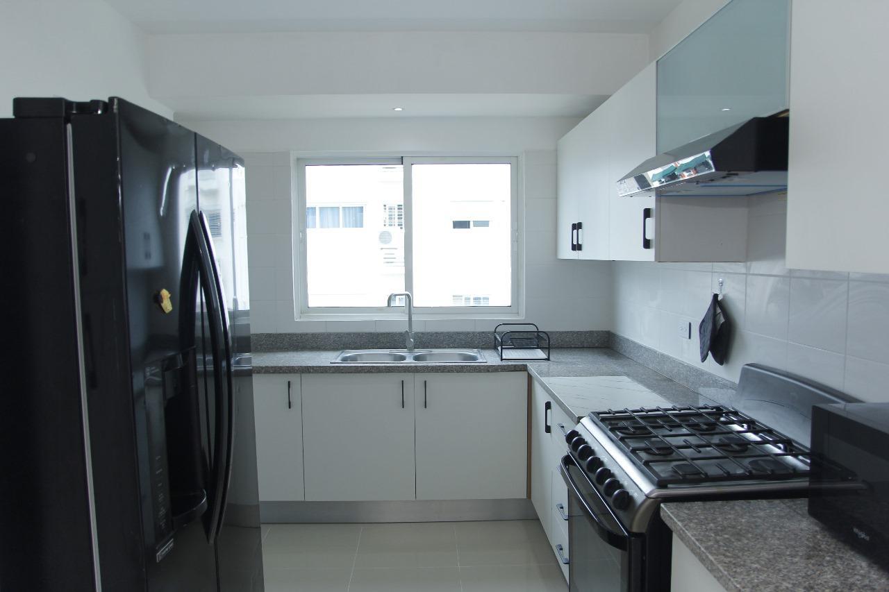 Apartamento en Alquiler con Línea blanca en Mirador Sur, , Santo Domingo.