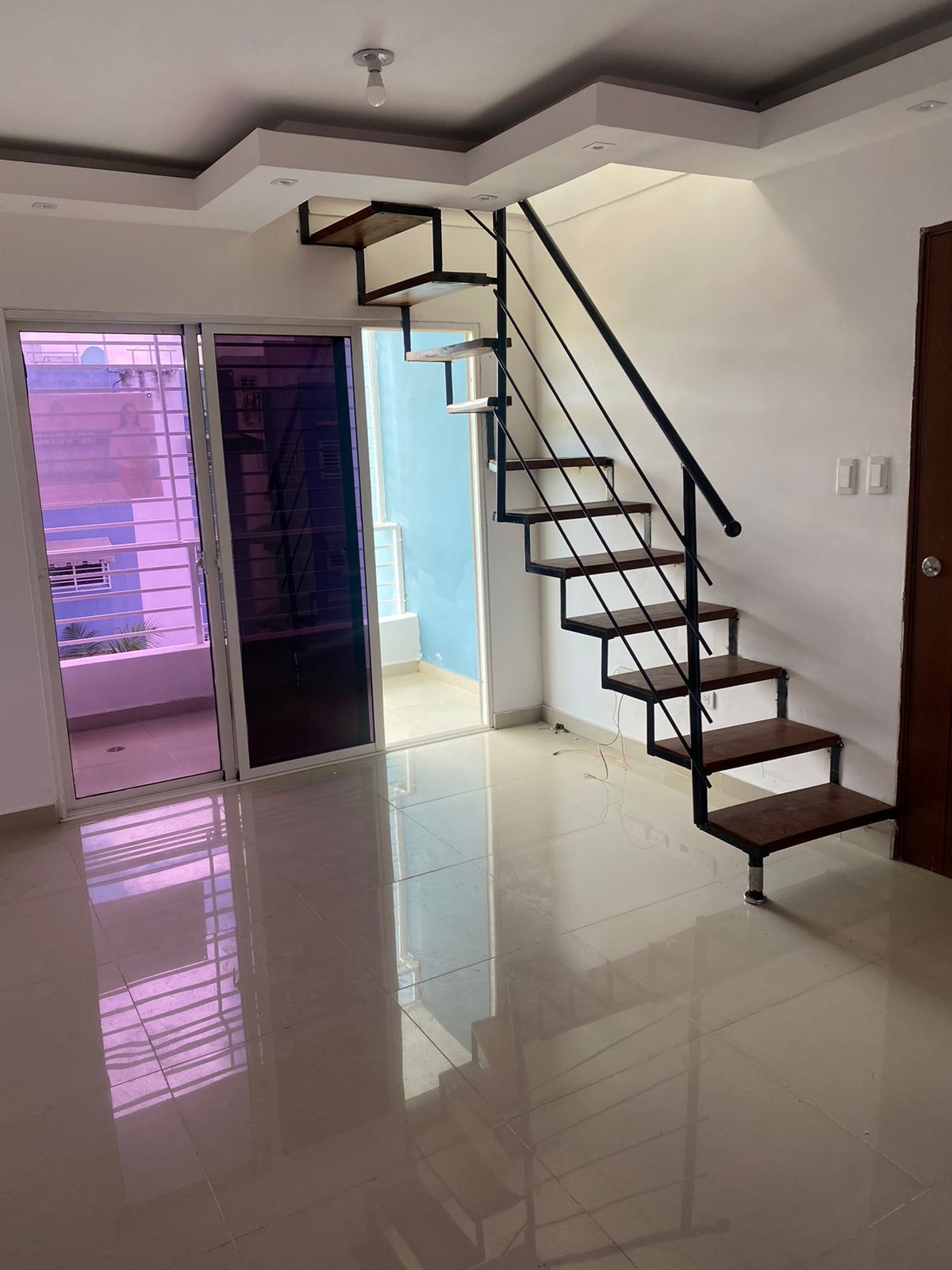 Apartamento En Venta 4to Nivel Con Cuarto De Servicio Y Azotea Exclusiva Wpa54 en República Dominicana