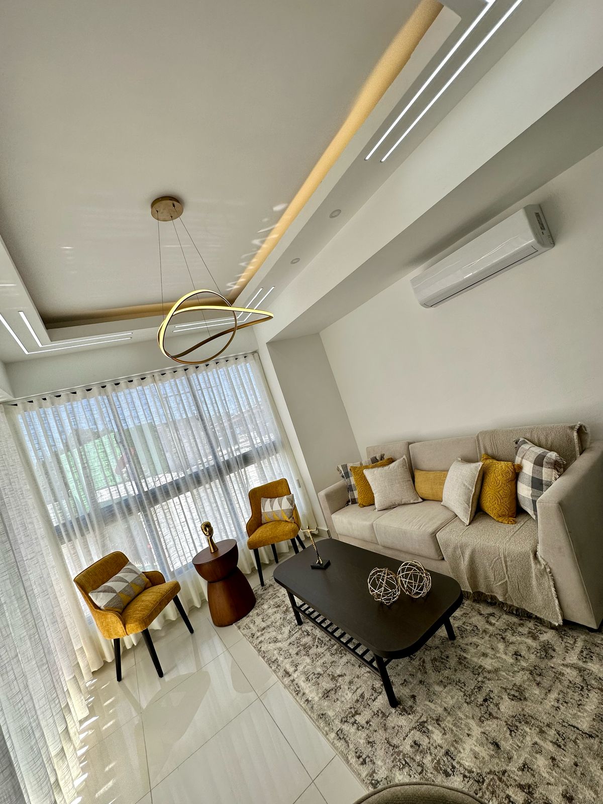 Vendo Pequeño Apartamento En Malecón Center en República Dominicana