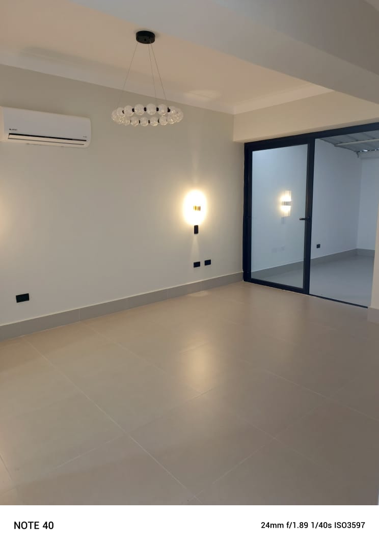 Apartamento en Renta con Línea Blanca 1 Habitación en Evaristo Morales, , Santo Domingo. en República Dominicana