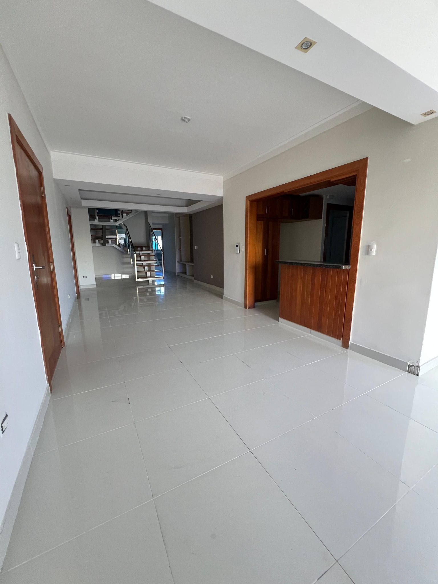 Apartamento En Venta de 3 Habitaciones en La Autopista de San Isidro, Santo Domingo Este. en República Dominicana