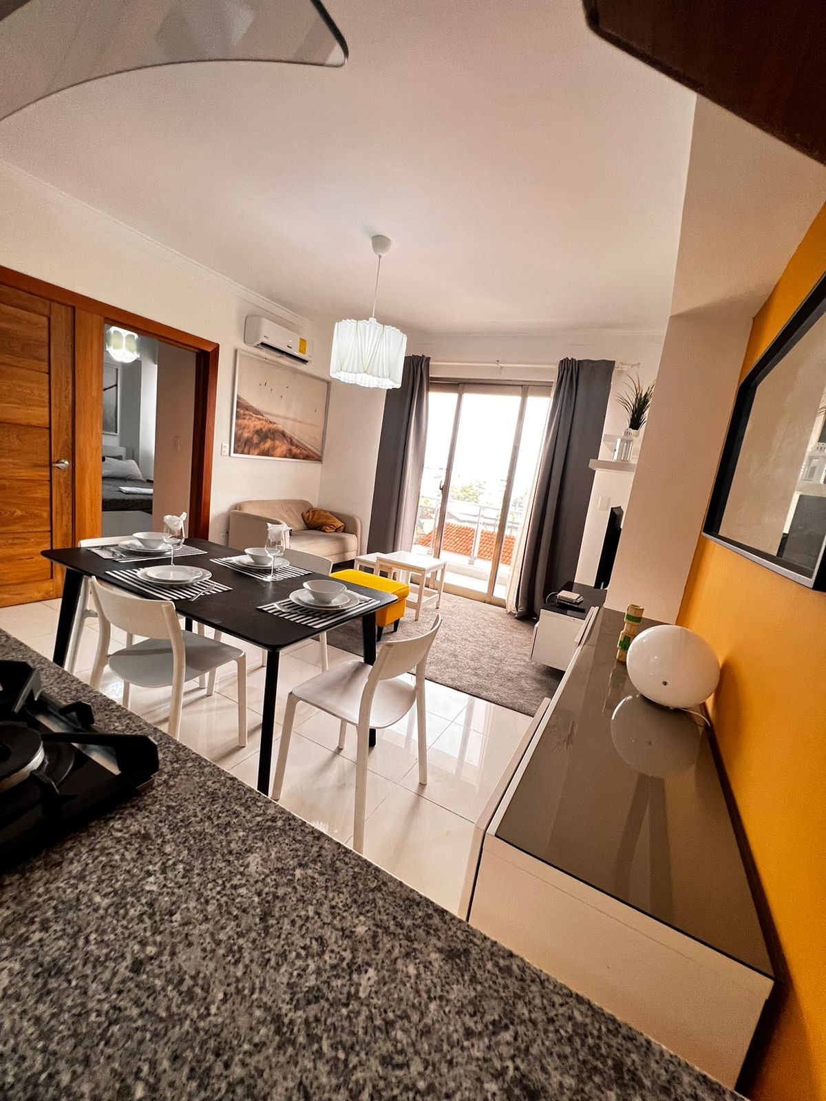 Amplio Apartamento En Evaristo Morales en República Dominicana