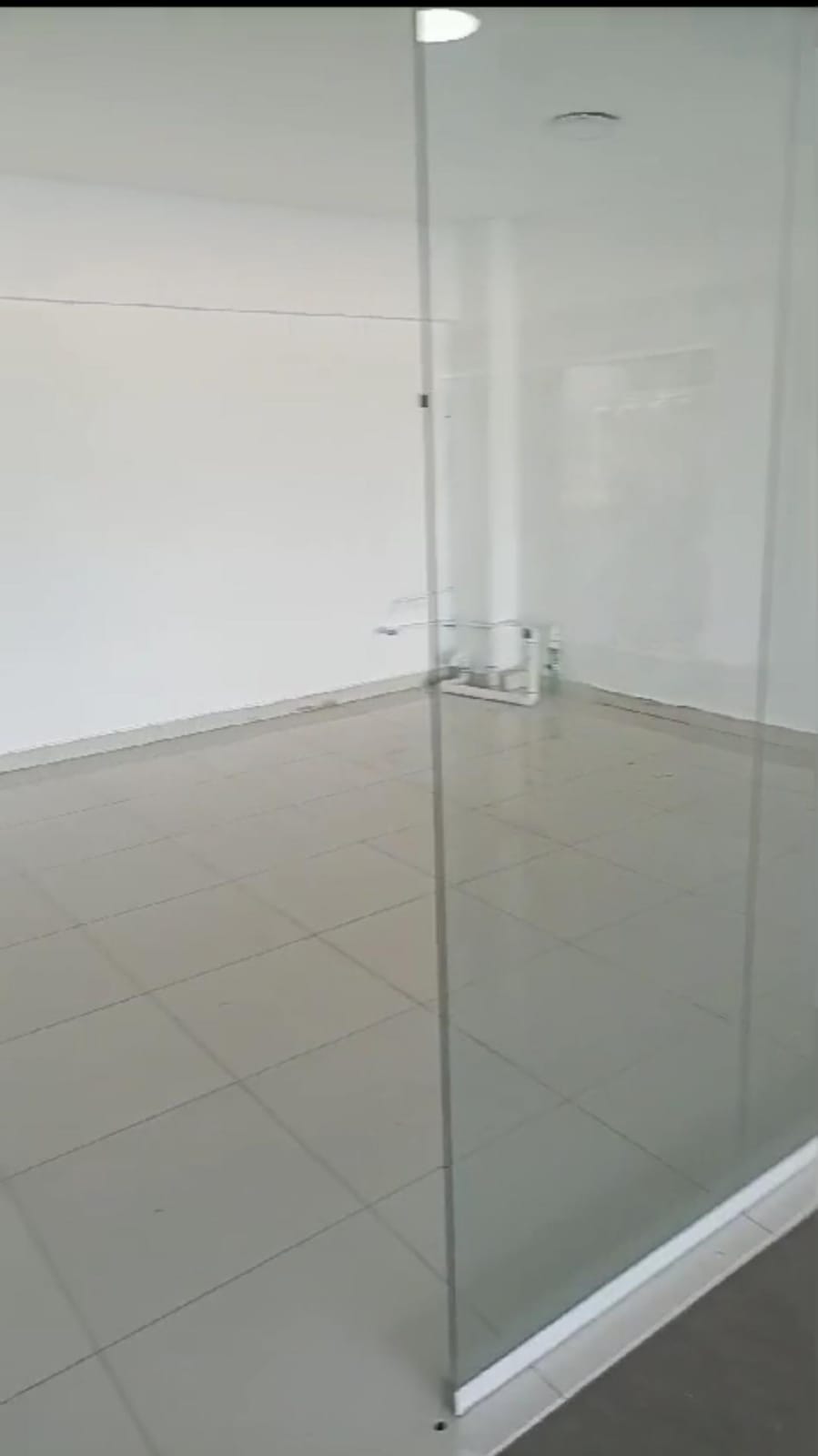 Local Comercial en Alquiler En la Autopista San Isidro, Santo Domingo Este. en República Dominicana