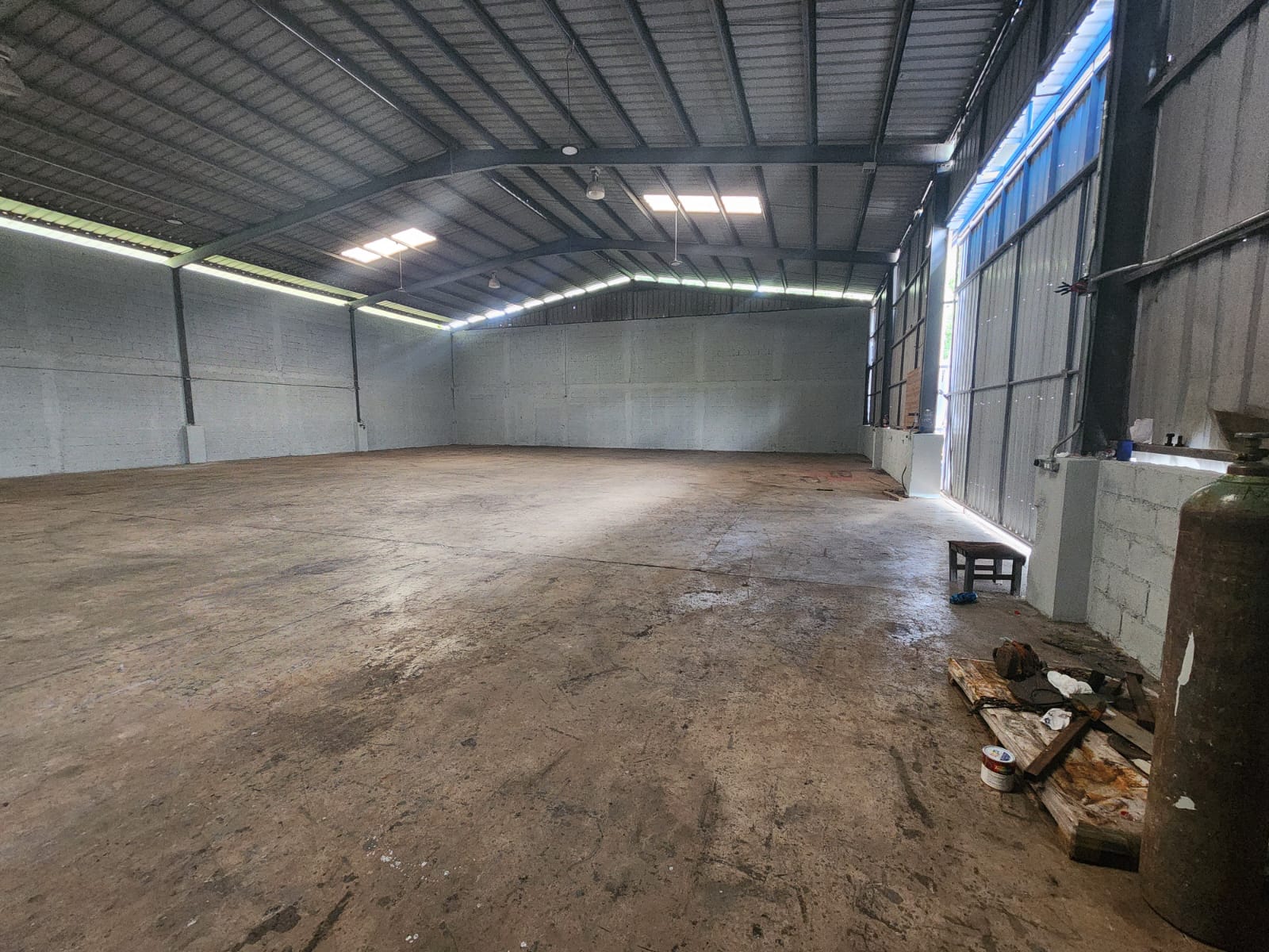 Apartamento En 4to Nivel Con Azotea Exclusiva En Alquiler, Santiago Awpa01 en República Dominicana